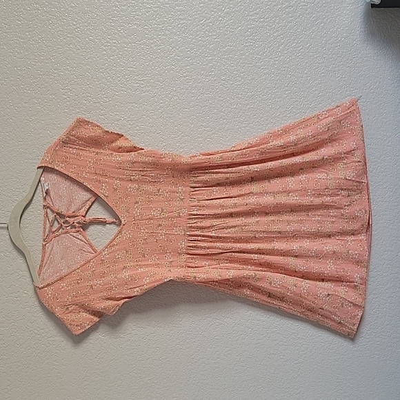 Stitch and Pine Peach Floral Dress - Picture 1 of 5